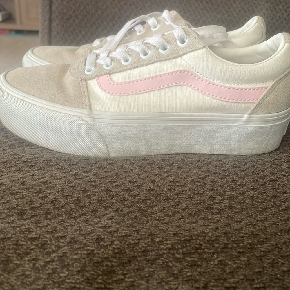 Vans platform sneaker